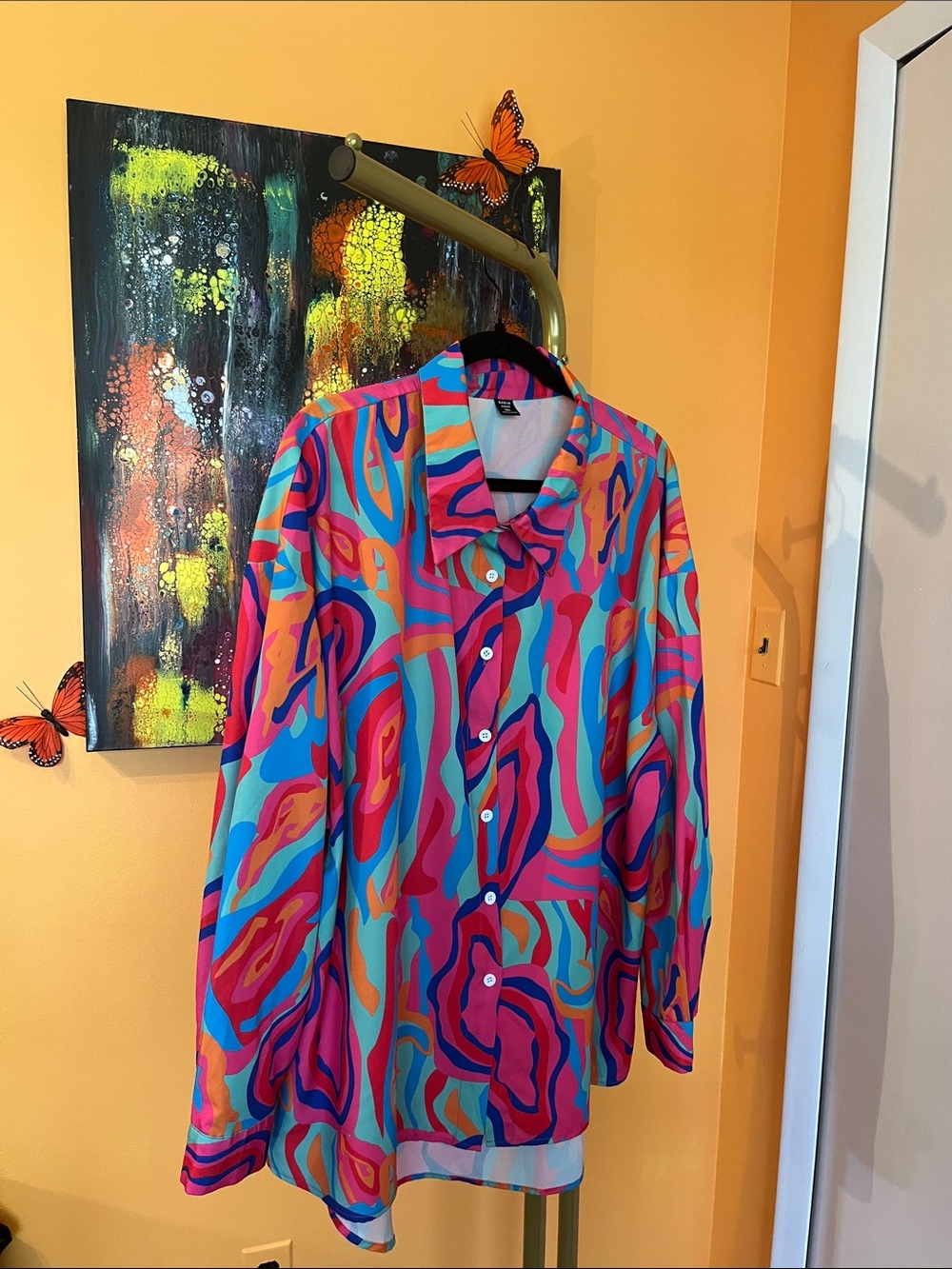 SHEIN Bold Multicolor Swirl Button-Down Shirt